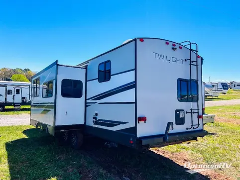 2021 Cruiser Twilight Signature TWS 2800 RV Photo 2