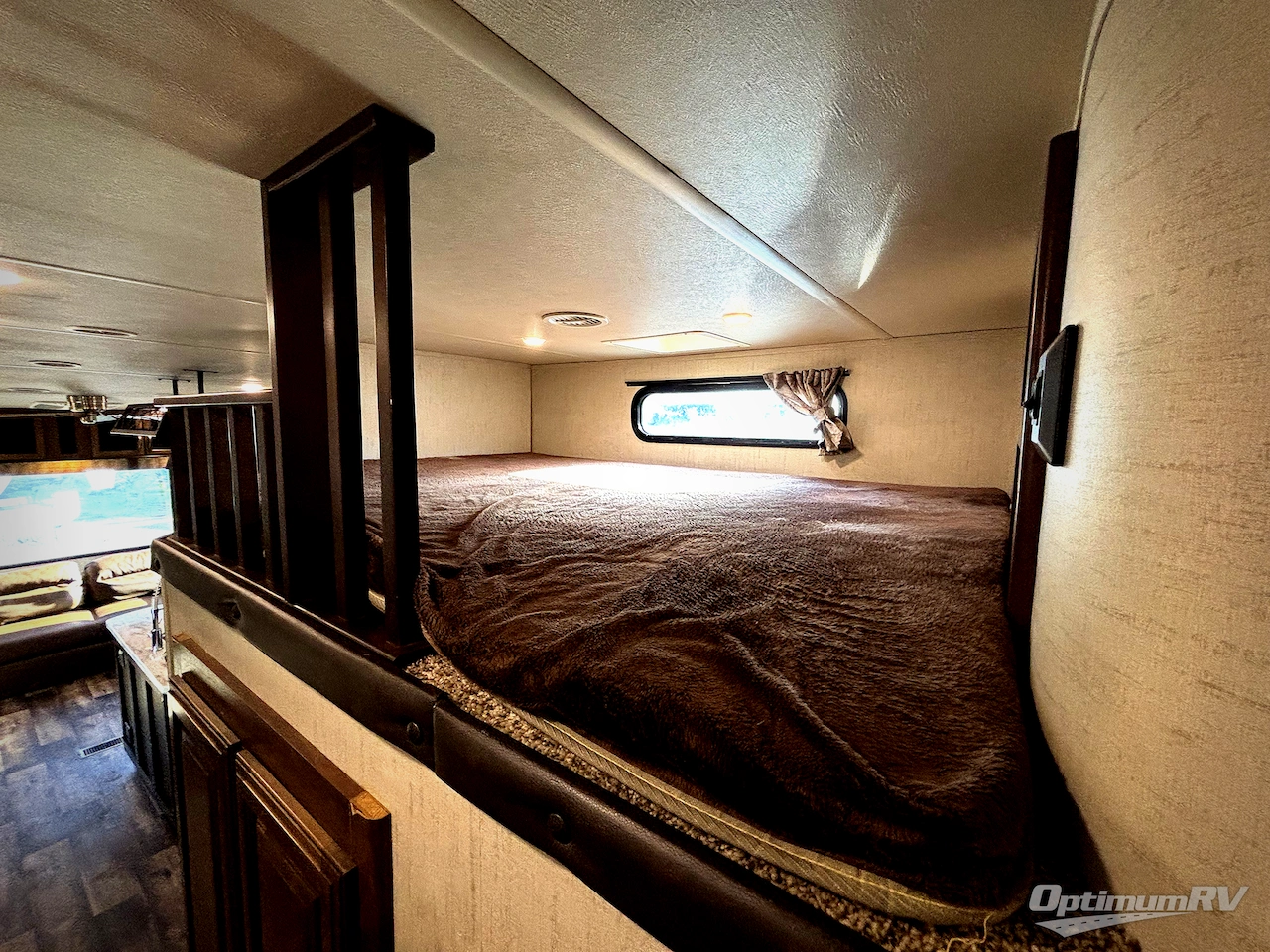 2019 Forest River Sandpiper 372LOK Photo 11