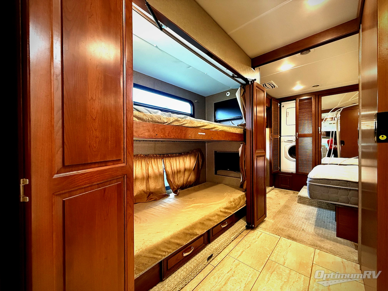 2017 Forest River Berkshire XL 40BH Photo 15