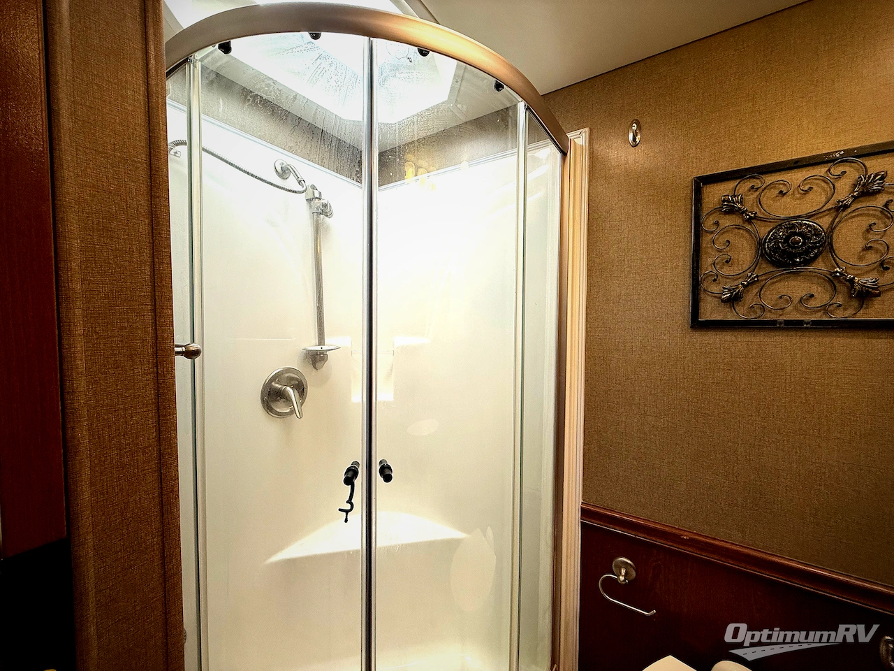 2017 Forest River Berkshire XL 40BH Photo 18