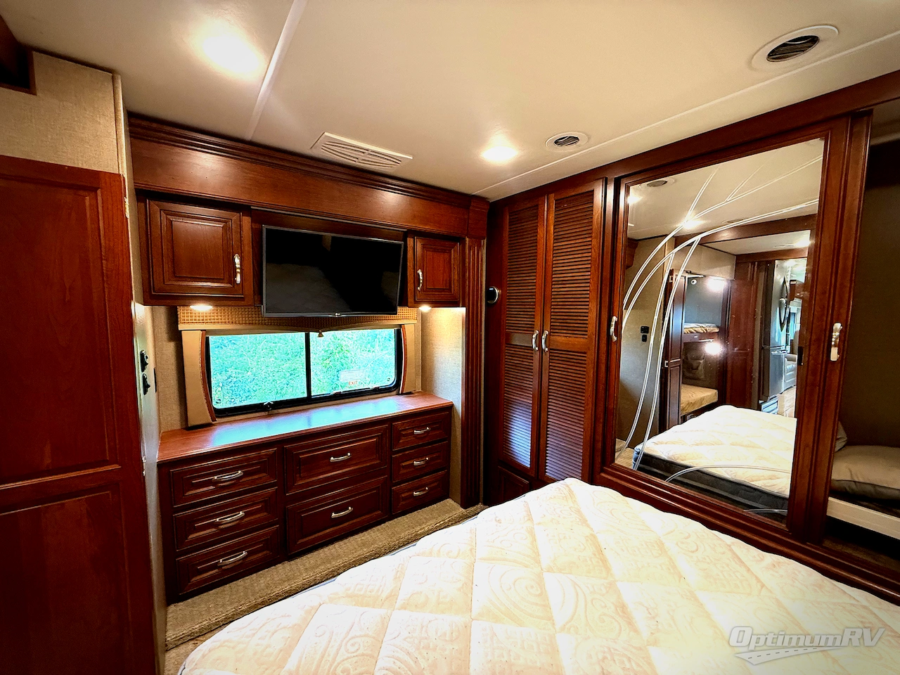 2017 Forest River Berkshire XL 40BH Photo 20