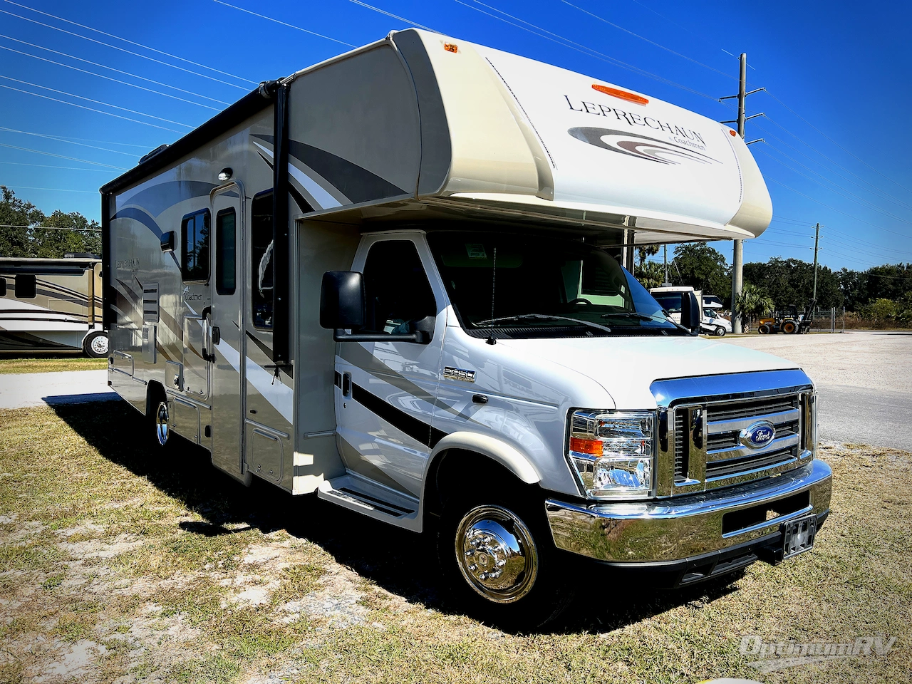 2017 Coachmen Leprechaun 240FS Ford 450 Photo 1