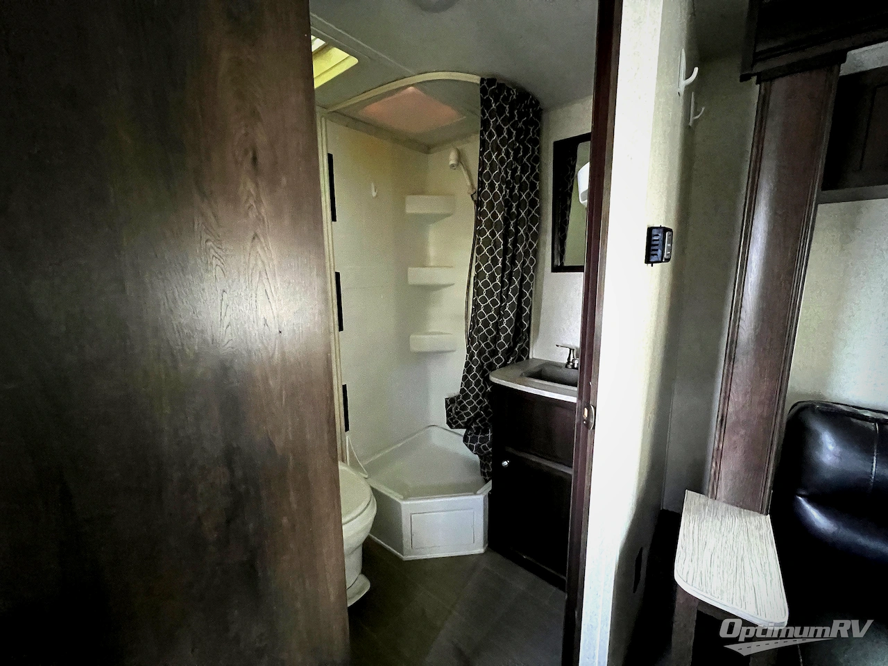 2019 Starcraft Launch Outfitter 21FBS Photo 14