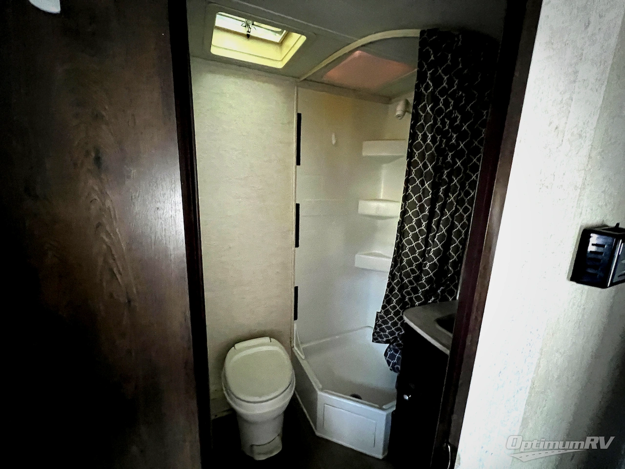 2019 Starcraft Launch Outfitter 21FBS Photo 15