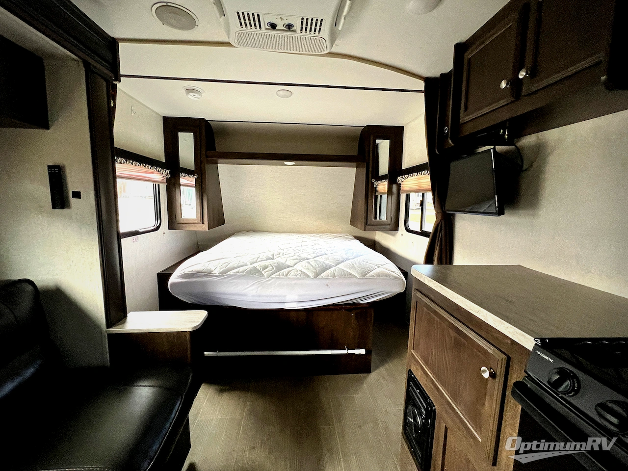 2019 Starcraft Launch Outfitter 21FBS Photo 17