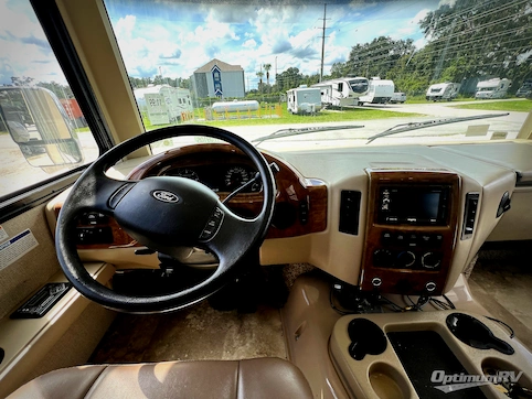 2018 Four Winds WINDSPORT 29M RV Photo 3