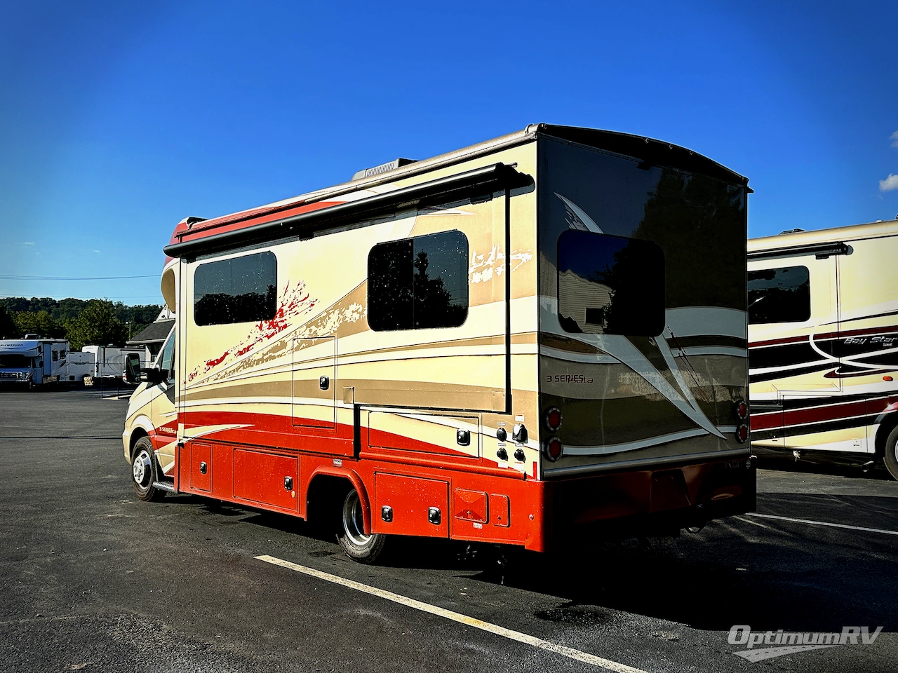 2017 Dynamax isata 3 24FW Photo 2