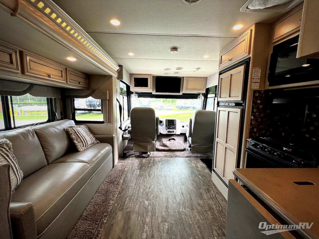 2020 Newmar Bay Star Sport 2702 Photo 7