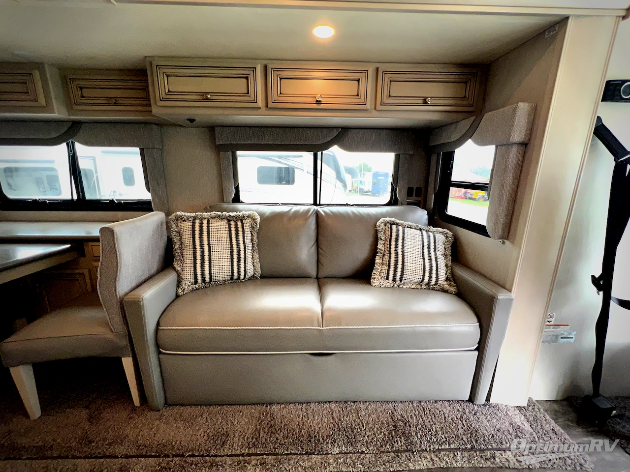 2020 Newmar Bay Star Sport 2702 Photo 8
