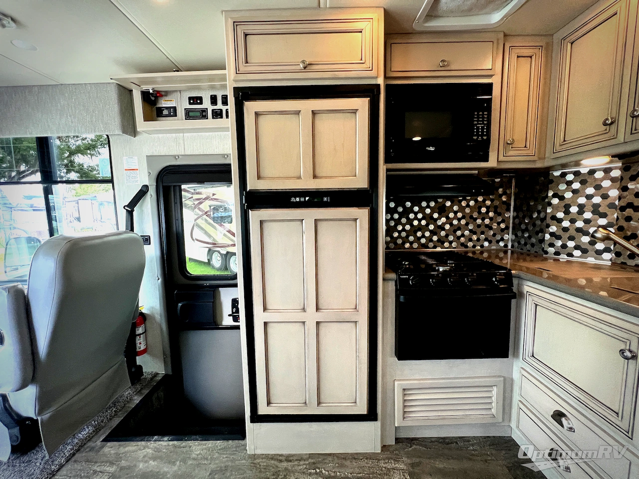 2020 Newmar Bay Star Sport 2702 Photo 14