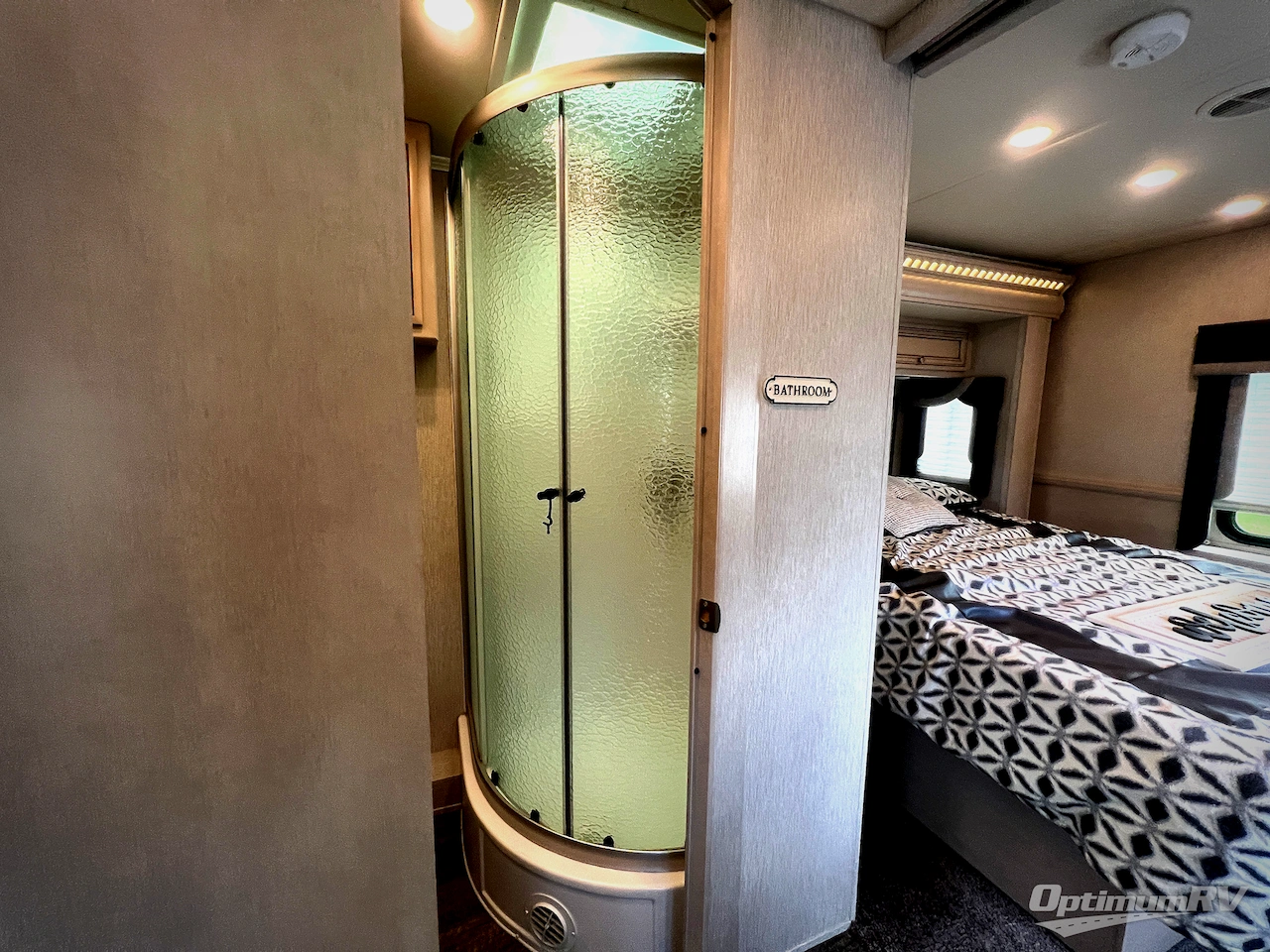 2020 Newmar Bay Star Sport 2702 Photo 20