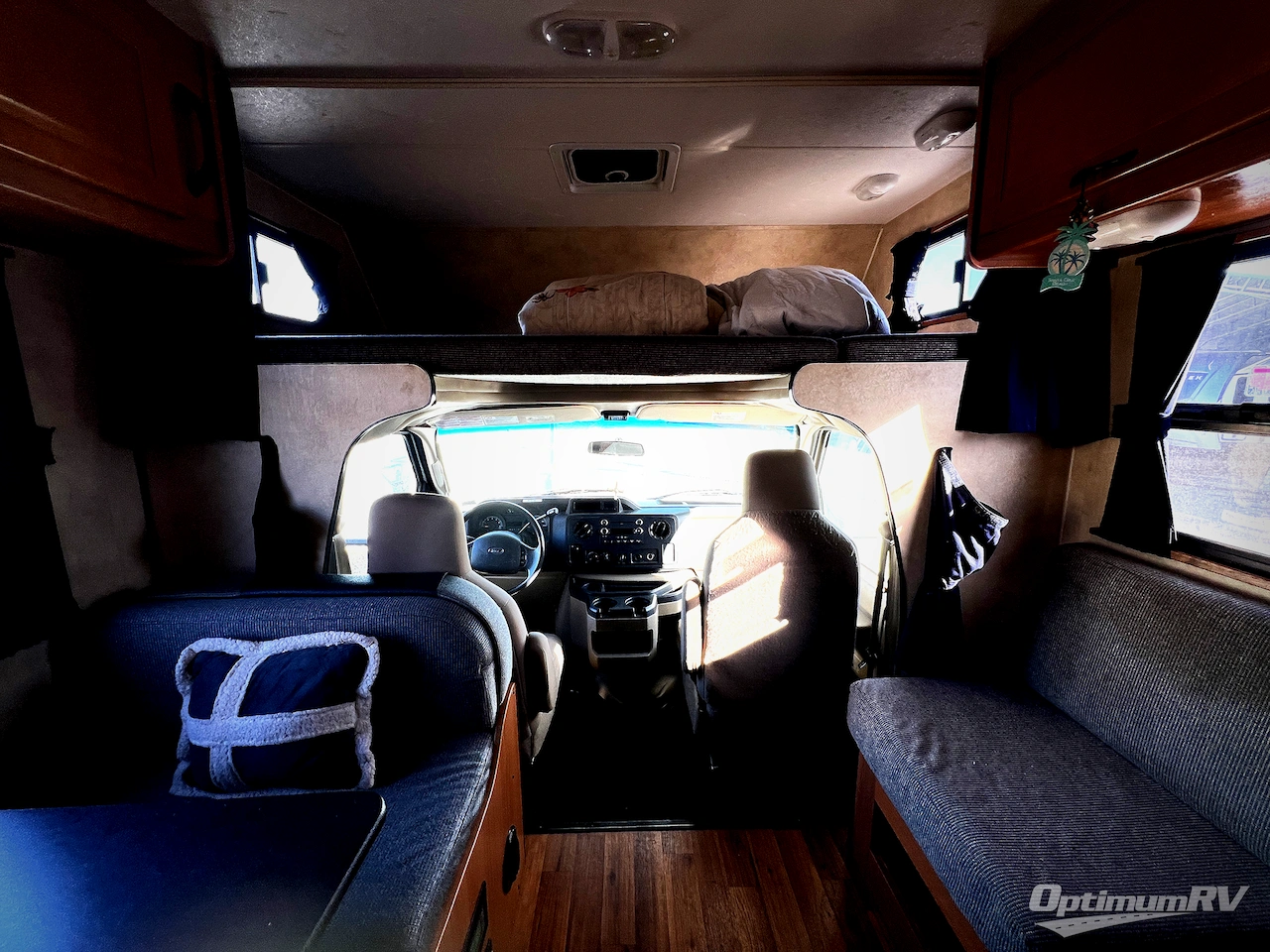 2013 Born Free Majestic 23A Photo 6