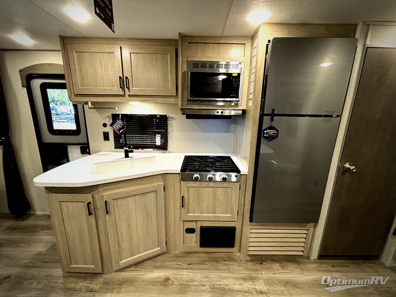 2026 Coachmen Catalina Summit Series 8 261BHS Photo 6