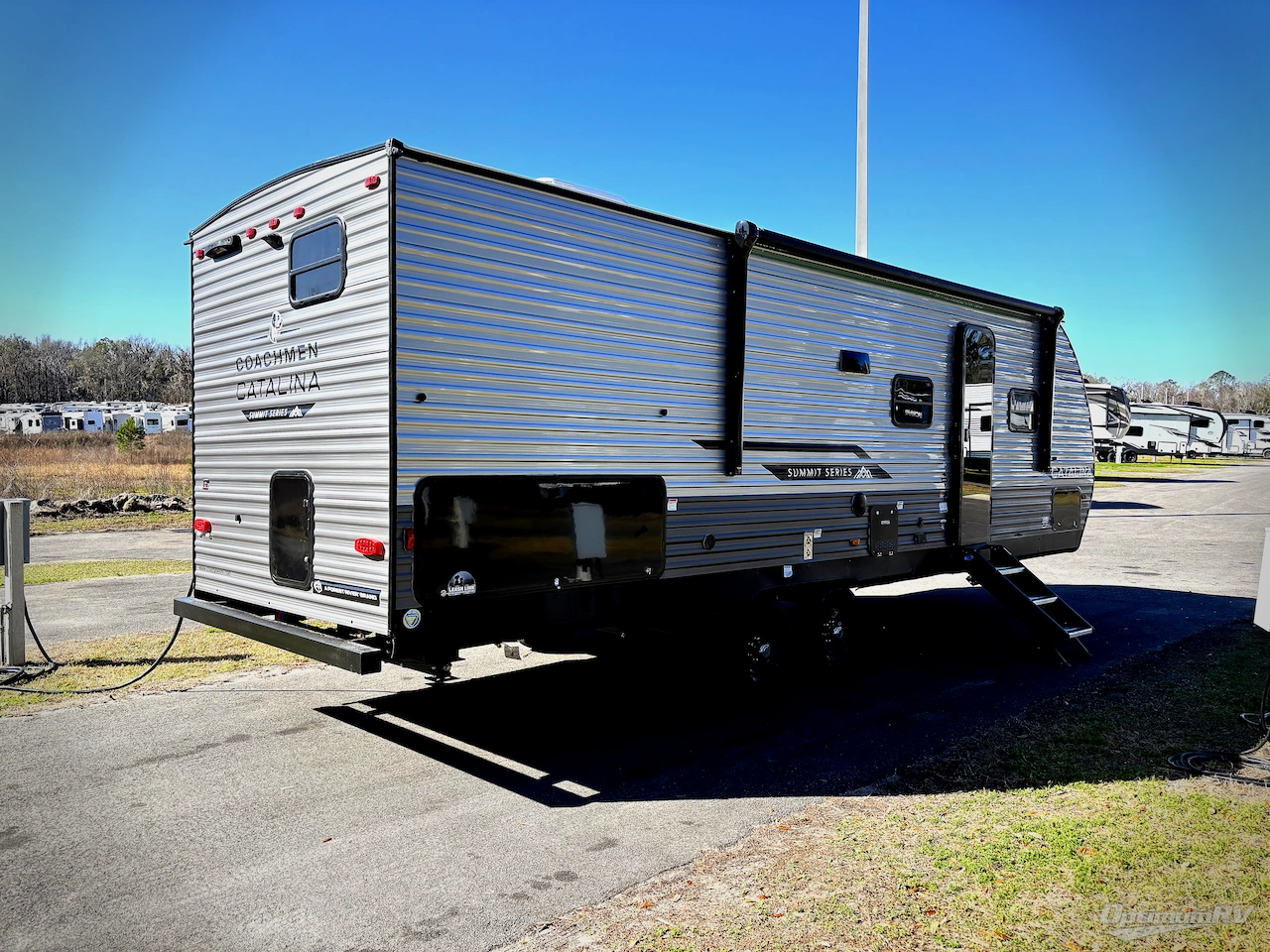 2026 Coachmen Catalina Summit Series 8 261BHS Photo 2