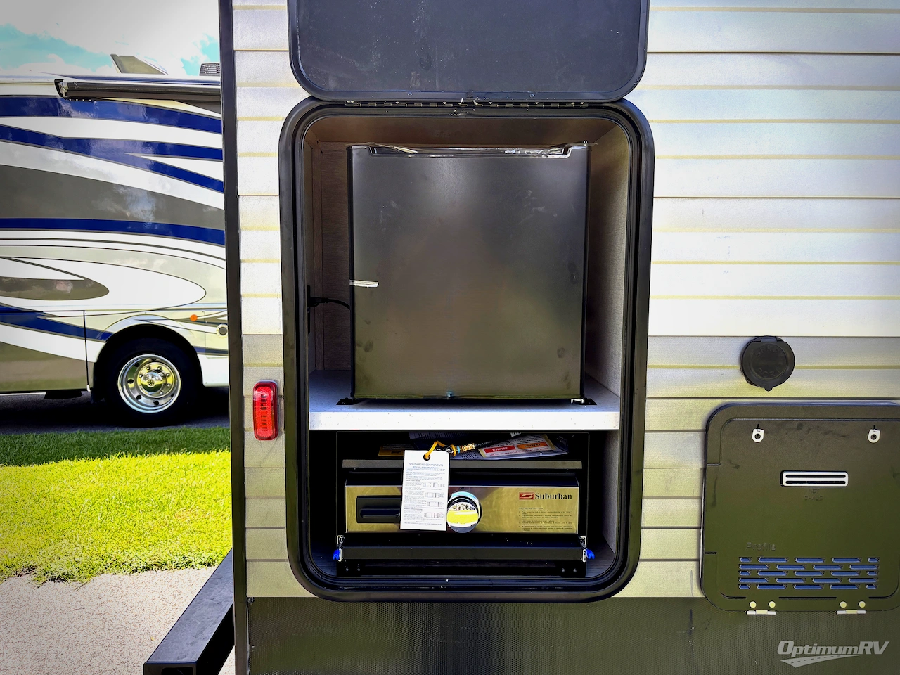 2027 Coachmen Catalina Legacy Edition 283RKS Photo 15