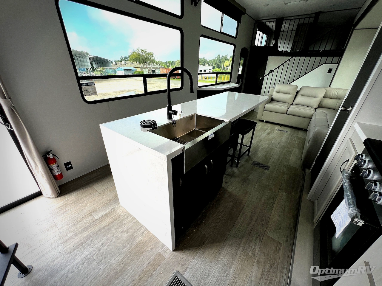 2027 Coachmen Catalina Destination Series 42CONDO Photo 8
