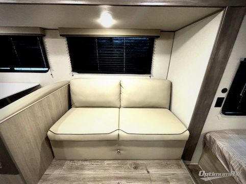 2026 Coachmen Catalina Summit Series 7 184MKS RV Photo 4