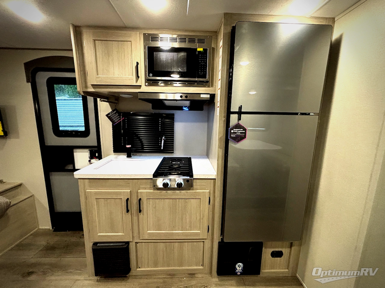 2026 Coachmen Catalina Summit Series 7 184MKS Photo 6