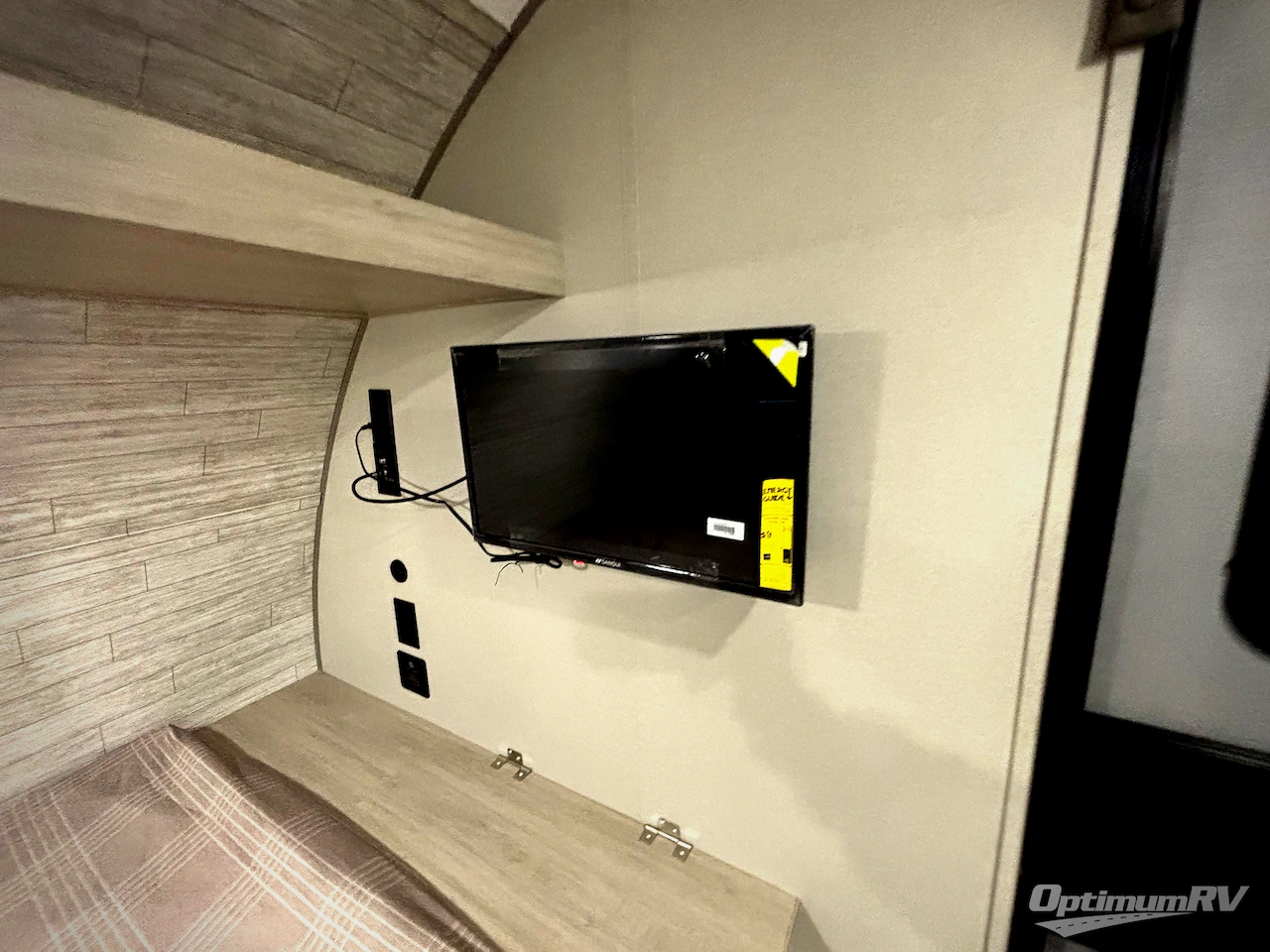 2026 Coachmen Catalina Summit Series 7 184MKS Photo 8