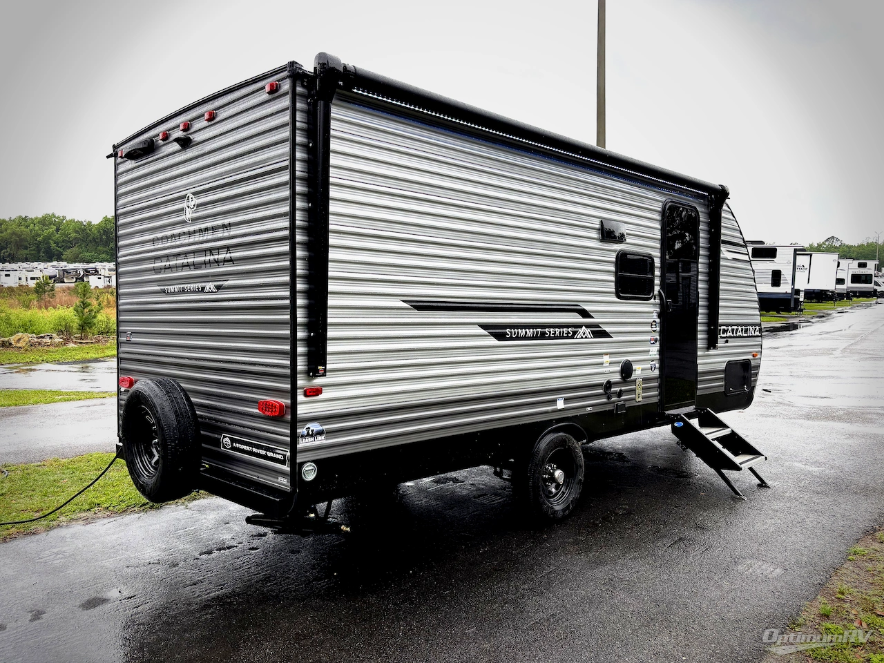 2026 Coachmen Catalina Summit Series 7 184MKS Photo 2