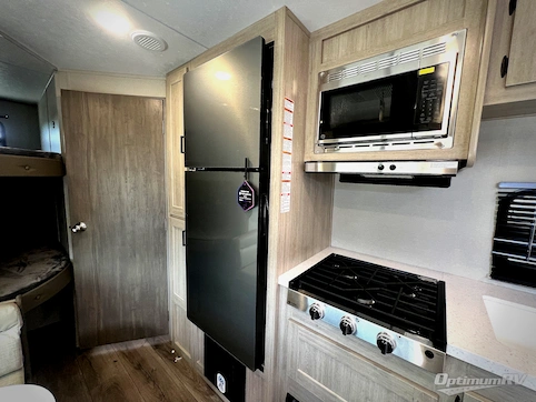 2026 Coachmen Catalina Summit Series 8 211BH RV Photo 3