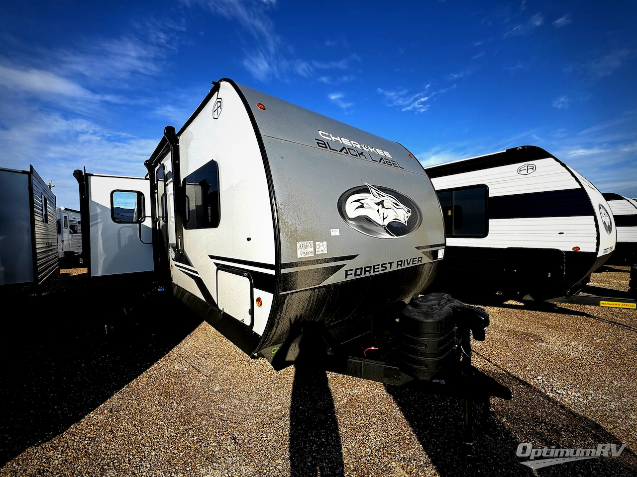 2026 Forest River Cherokee Wolf Den Black Label 273XLKBL Photo 1