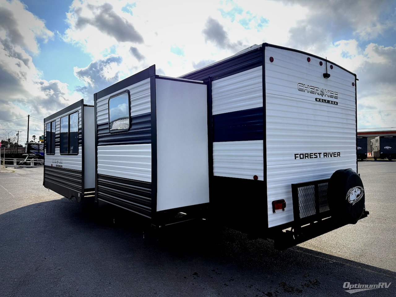 2026 Forest River Cherokee Wolf Den 301BH Photo 3