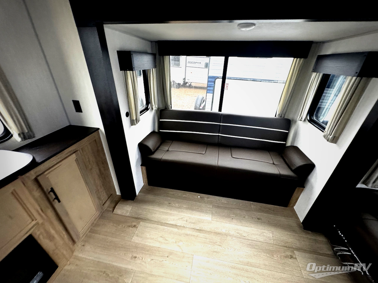 2026 Forest River Cherokee Wolf Den 306MM Photo 6