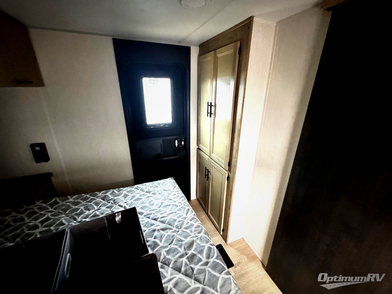 2026 Forest River Cherokee Wolf Den 306MM Photo 17