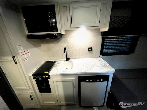 2022 Jayco Jay Flight SLX 7 154BH RV Photo 2