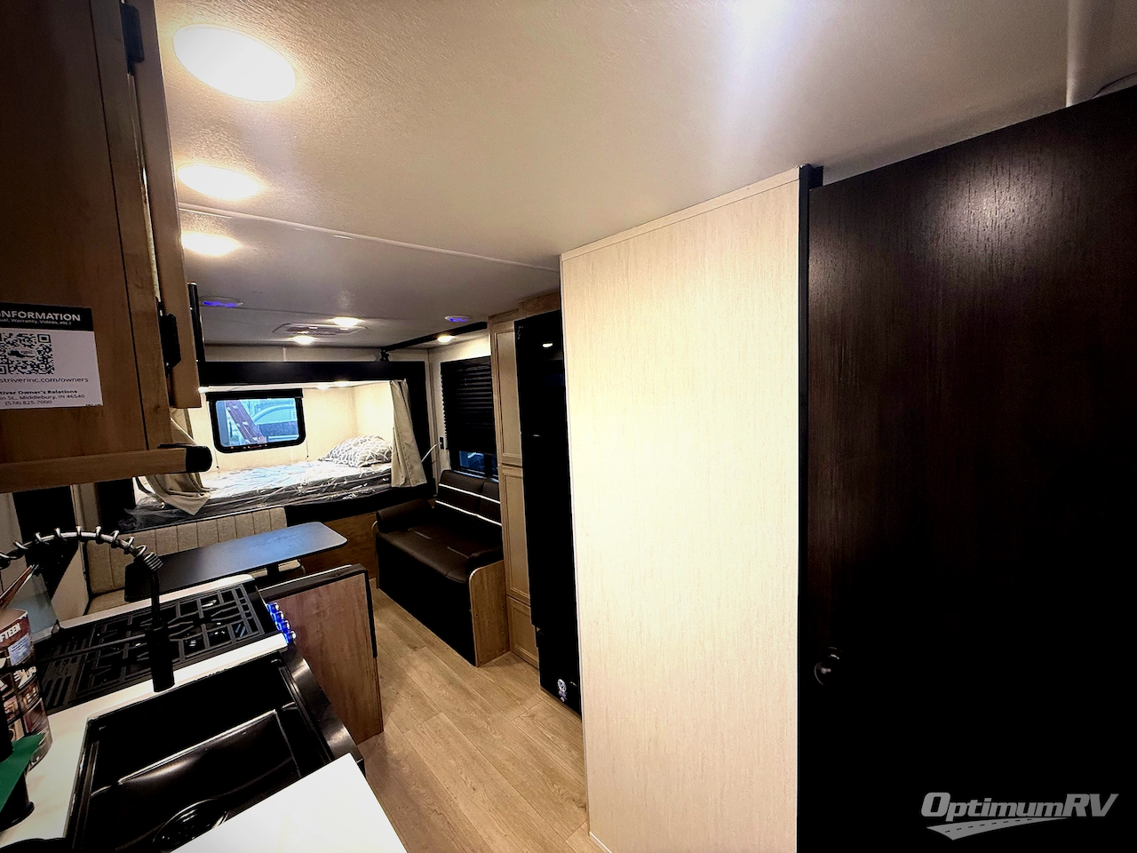 2026 Forest River Cherokee Wolf Pup Black Label 19SMBL Photo 4