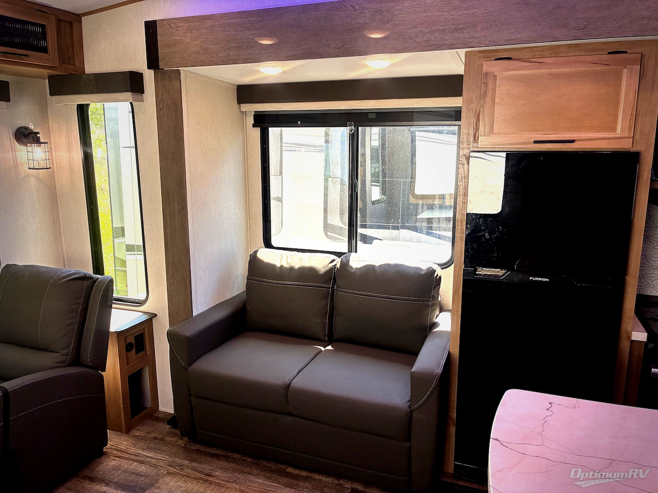 2024 Forest River Cherokee Arctic Wolf 261RK Photo 7