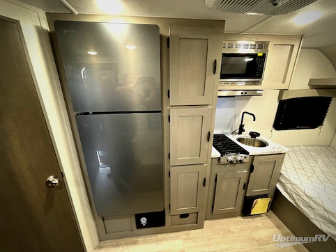 2026 Coachmen Clipper Cadet 16CFB RV Photo 4