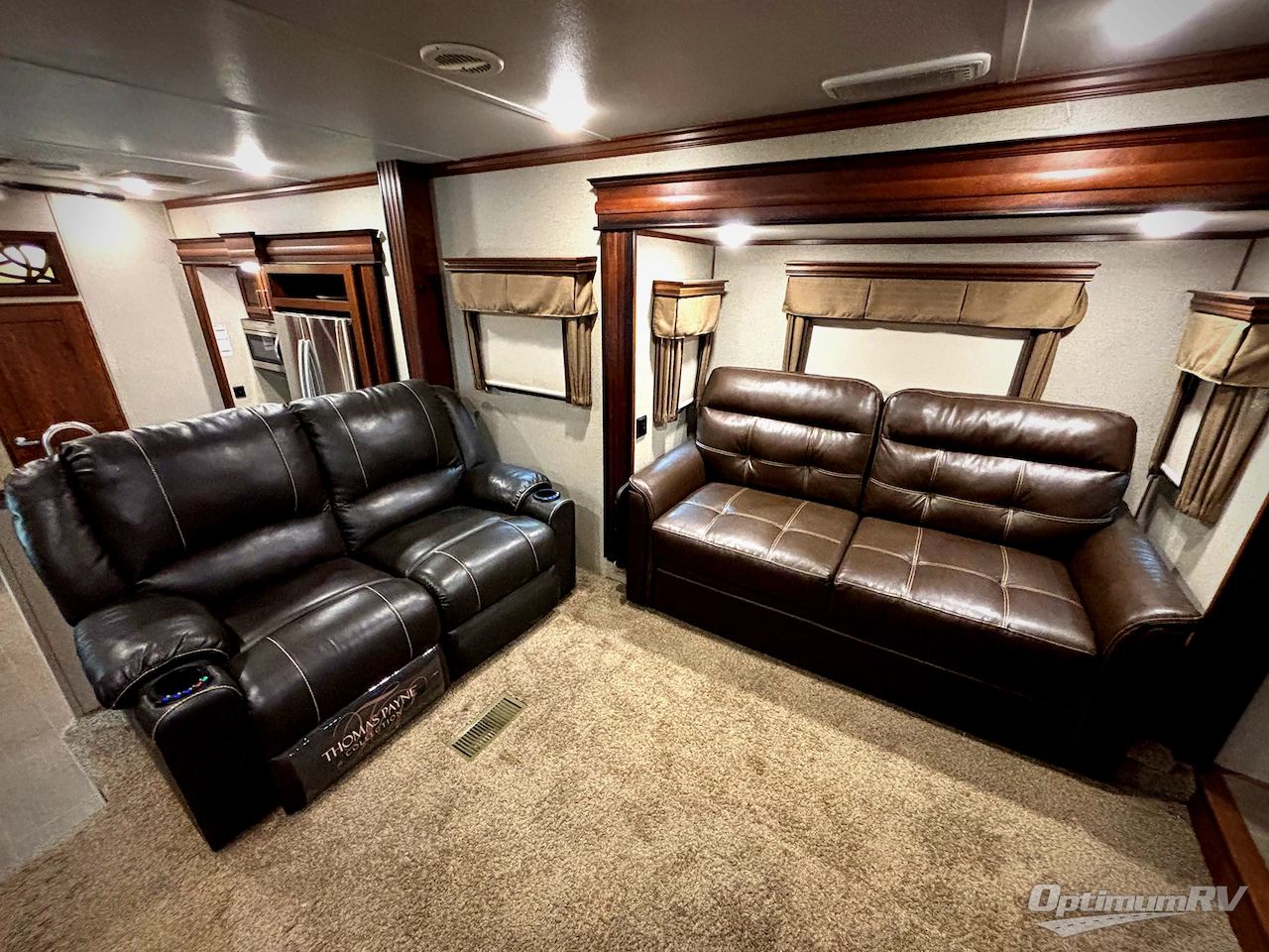 2019 Keystone alpine 3701FL Photo 8
