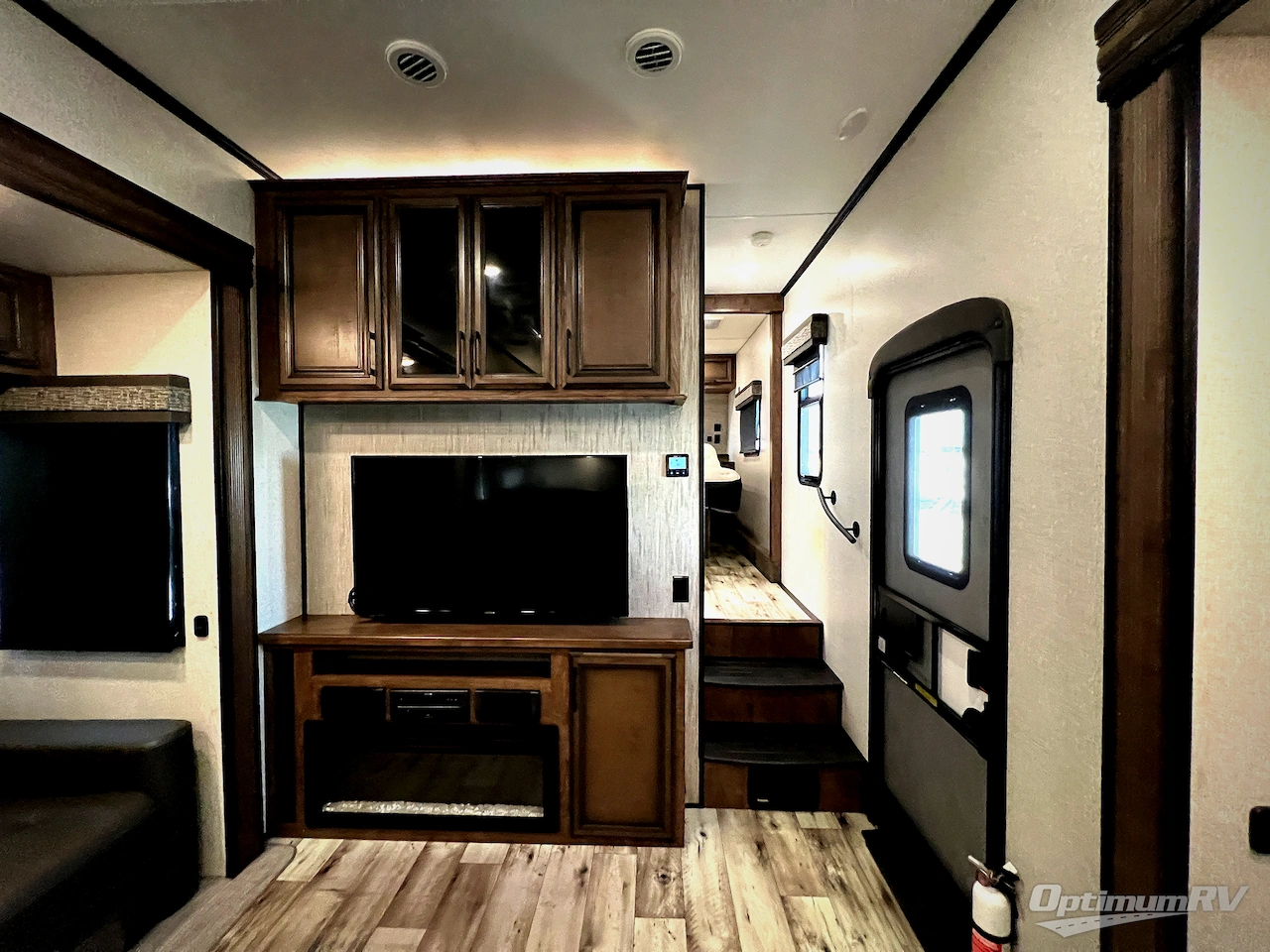 2022 KZ Venom 4113TK Photo 2