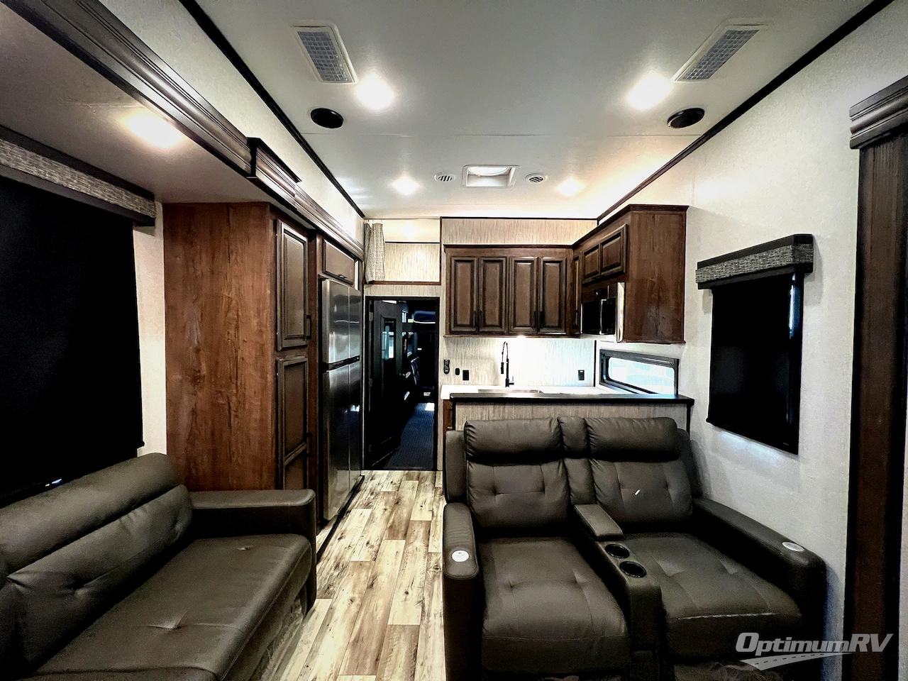 2022 KZ Venom 4113TK Photo 3