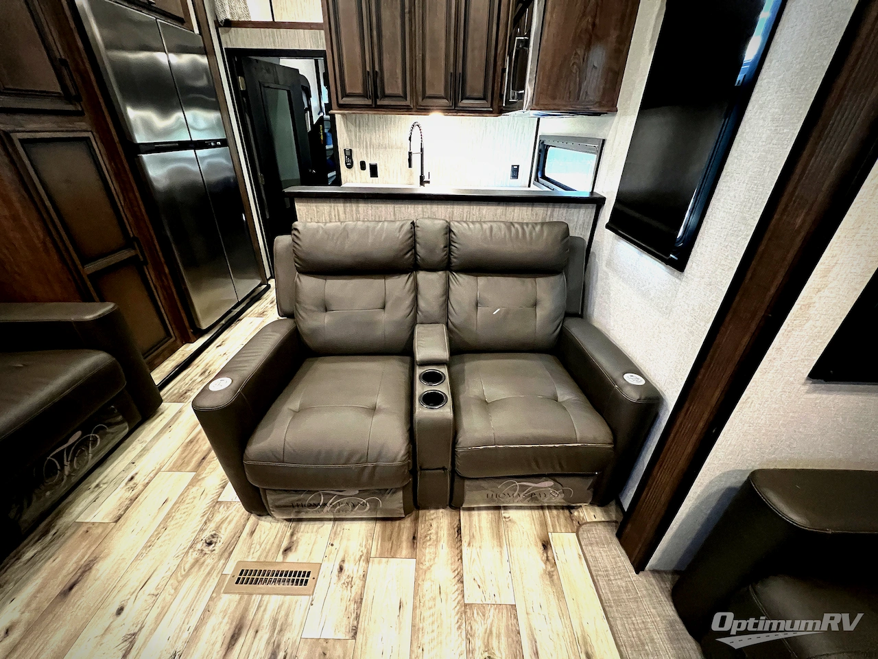 2022 KZ Venom 4113TK Photo 8