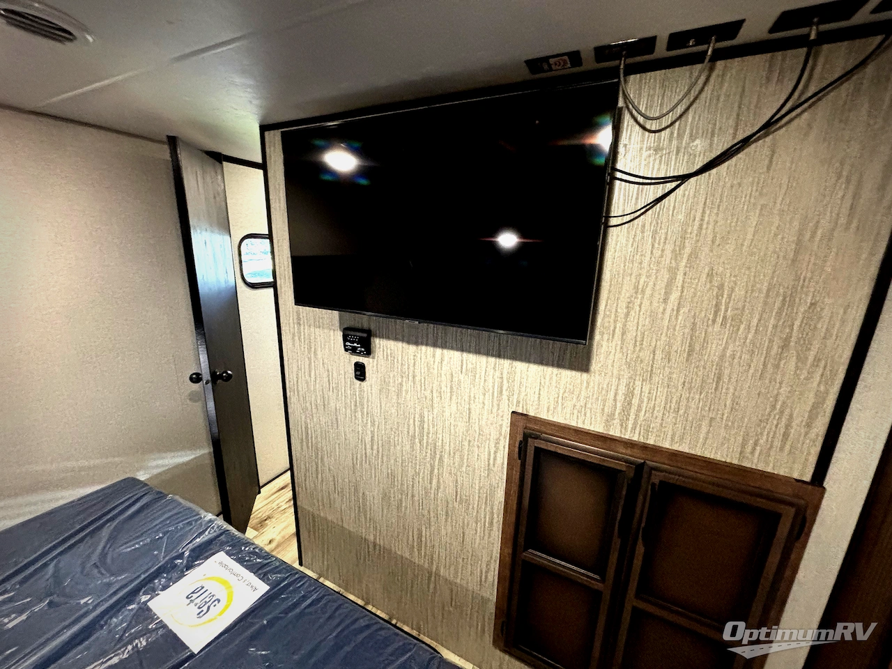 2022 KZ Venom V-Series V3916TK Photo 12