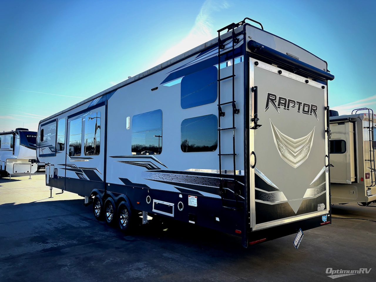 2018 Keystone Raptor 428SP Photo 3
