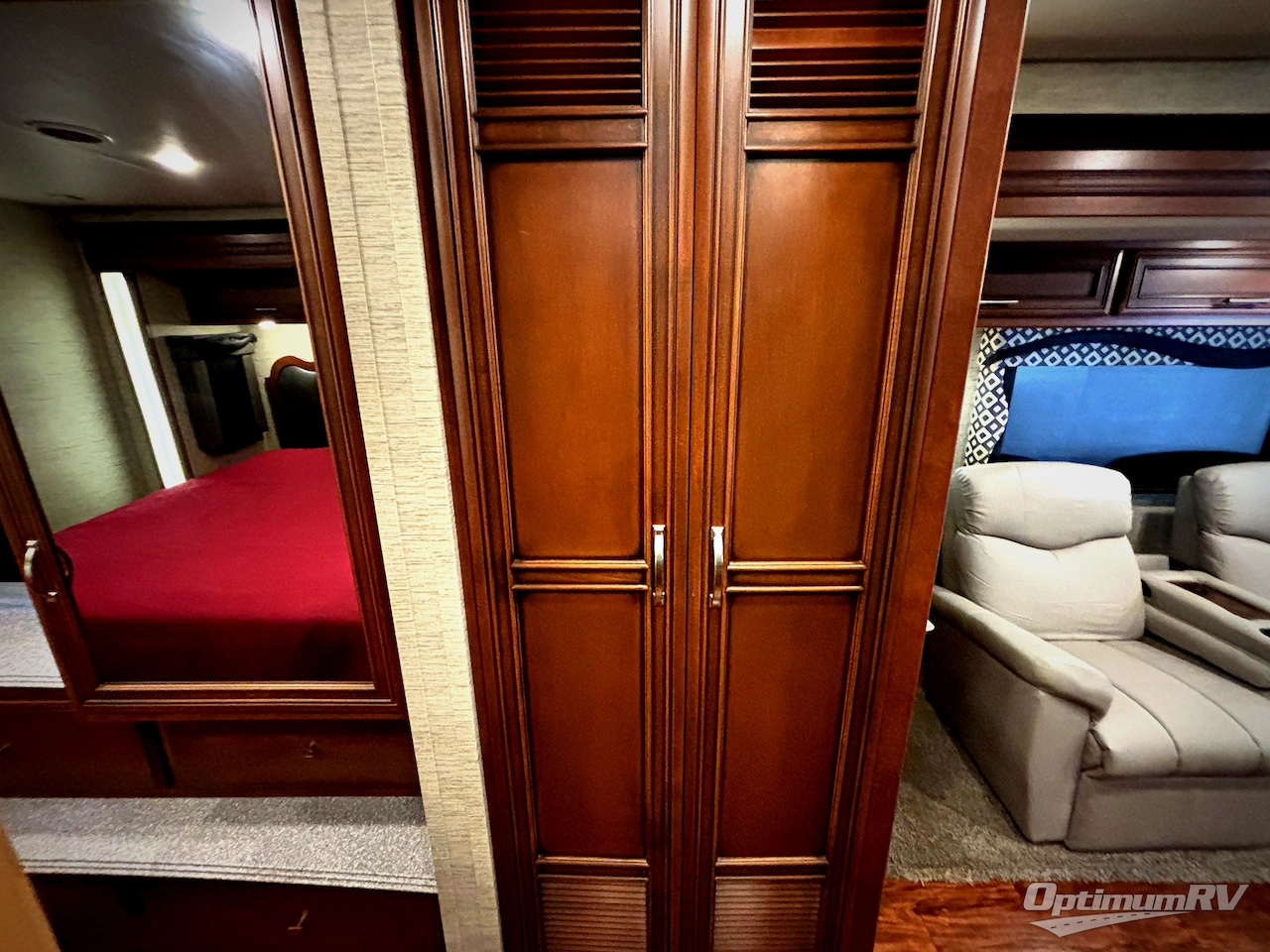 2017 Newmar Canyon Star 3710 Photo 15