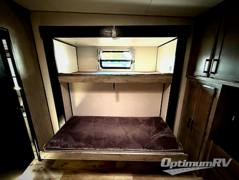 2022 KZ Durango D348BHF RV Photo 4