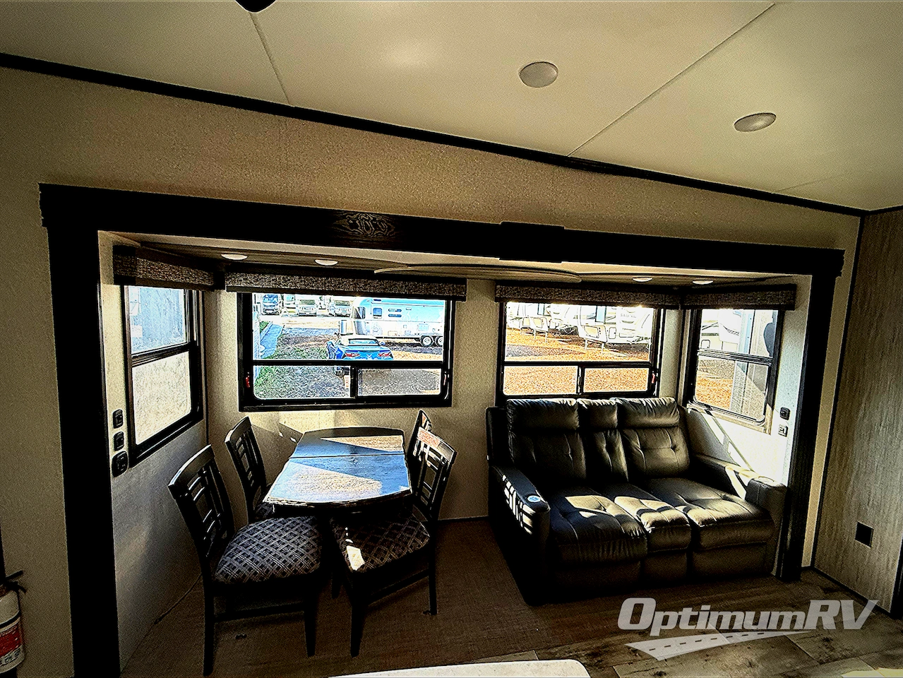 2022 KZ Durango D348BHF Photo 6