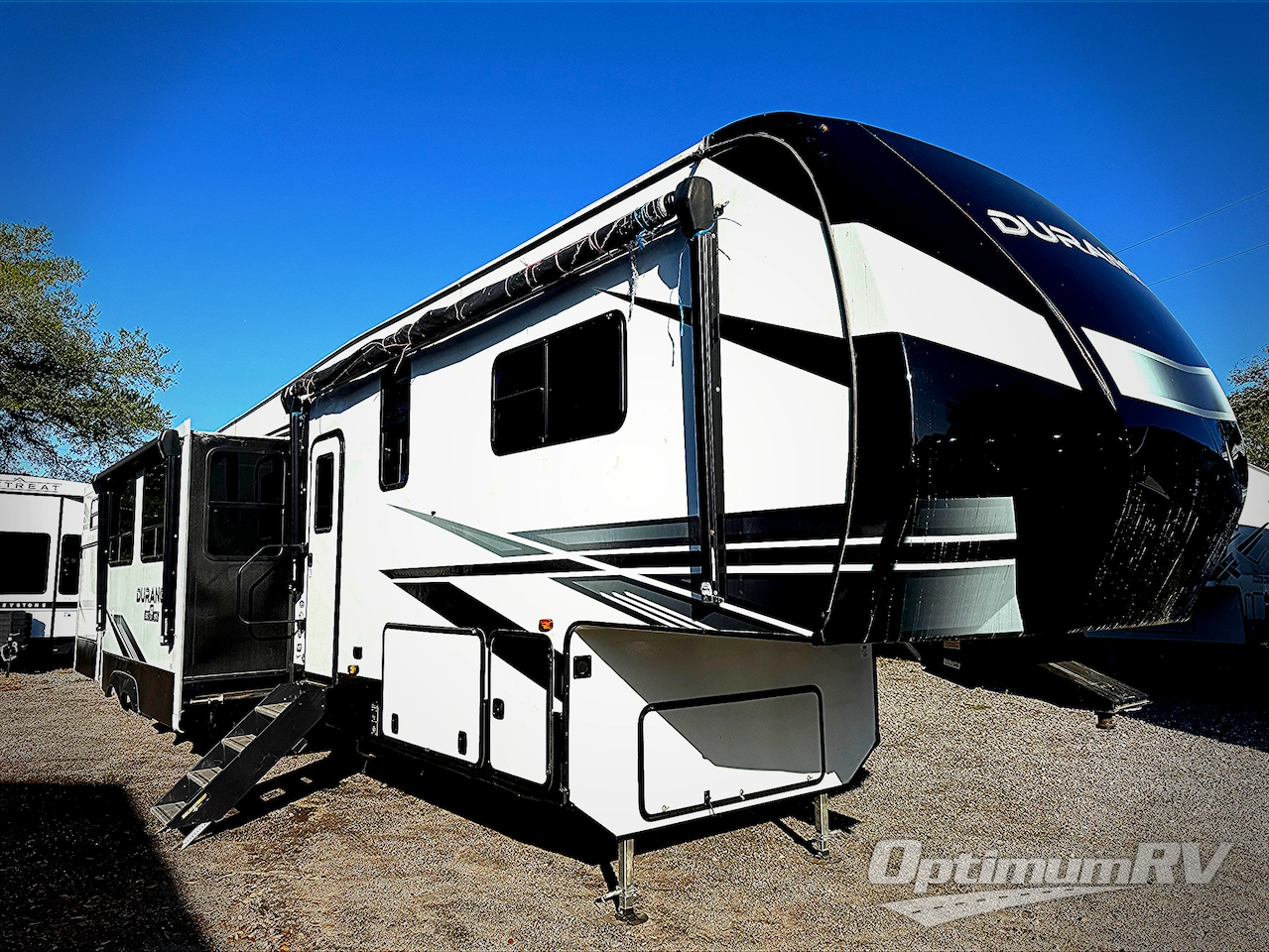 2022 KZ Durango D348BHF Photo 1
