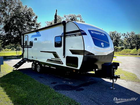Used 2024 Venture Stratus SR231VRB Featured Photo