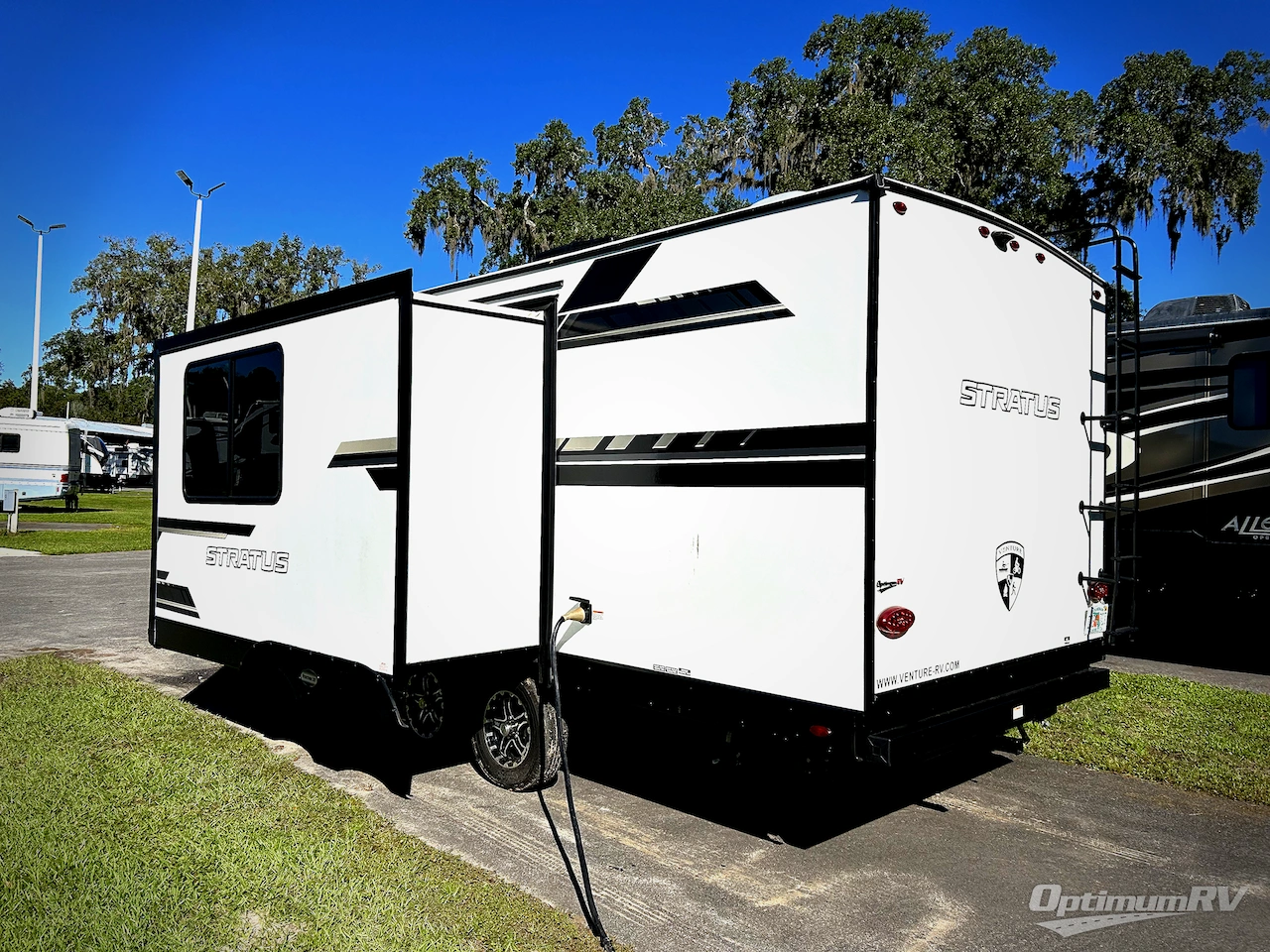 2024 Venture Stratus SR231VRB Photo 3