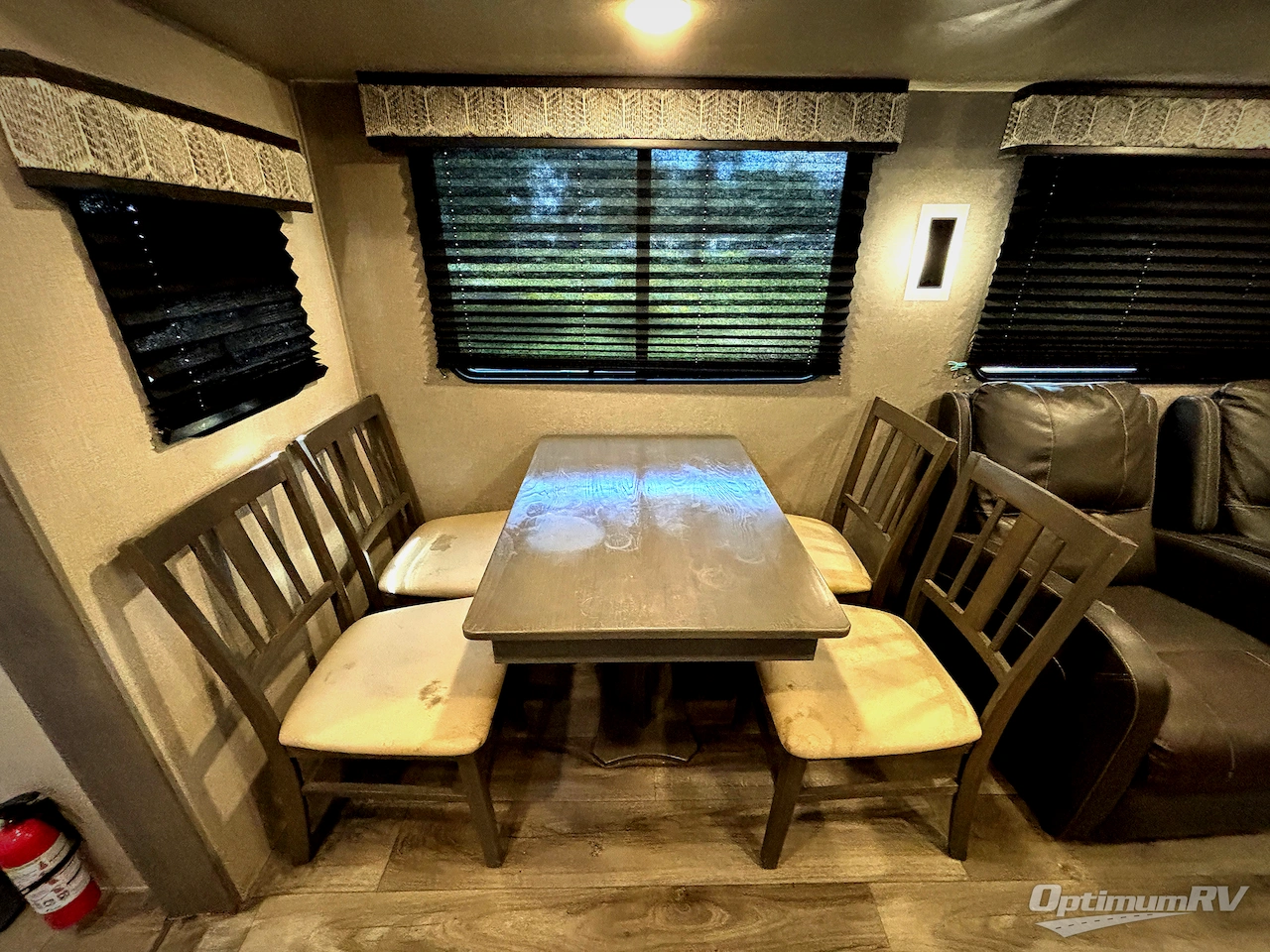 2023 Coachmen Catalina Legacy 313RLTS Photo 16