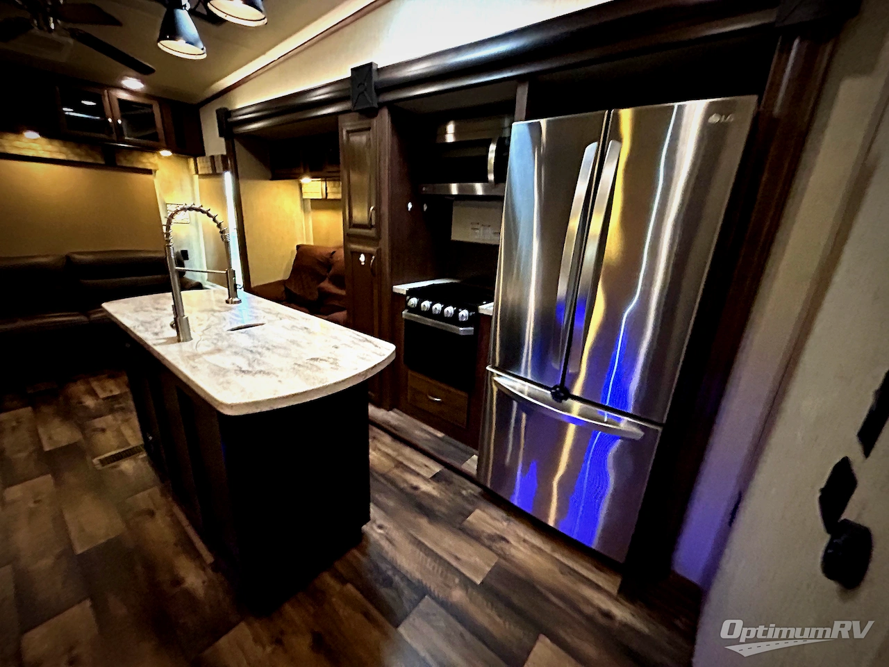 2019 Forest River Sandpiper 372LOK Photo 18