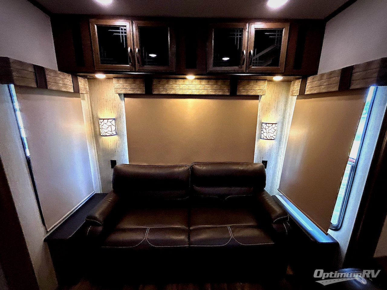 2019 Forest River Sandpiper 372LOK Photo 22