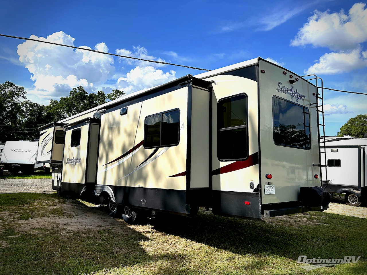 2019 Forest River Sandpiper 372LOK Photo 3