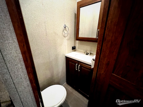 2018 Keystone alpine 3700FL RV Photo 3